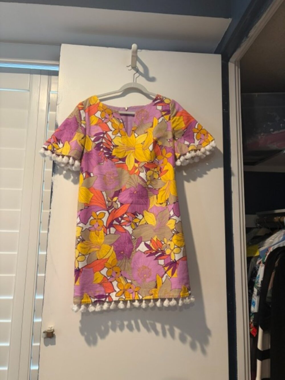 Trina Turk Floral Pom Pom Shift Dress Size 8 – Vibrant Retro Chic